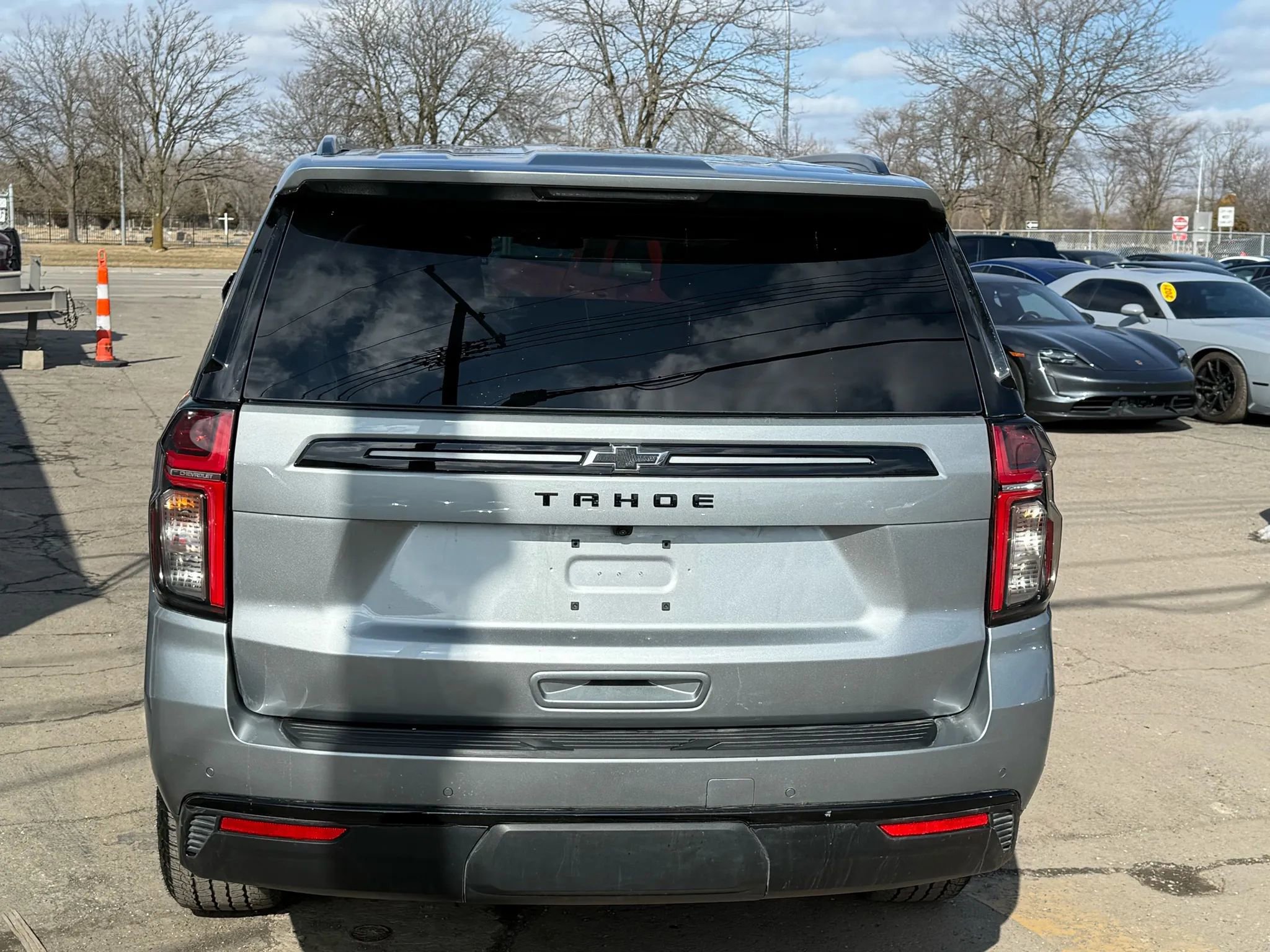 Used 2024 Chevrolet Tahoe Z71 w/ Luxury Package image 7