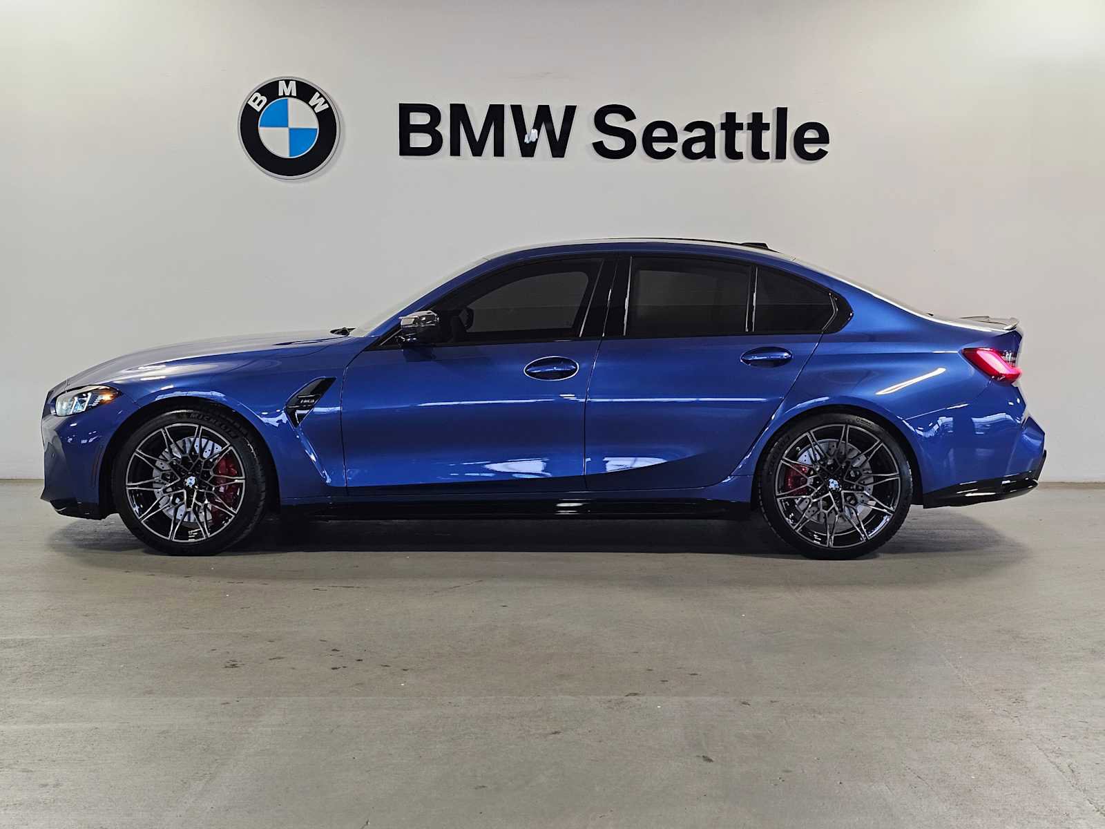 Used 2025 BMW M3 w/ M Carbon Exterior Package image 3