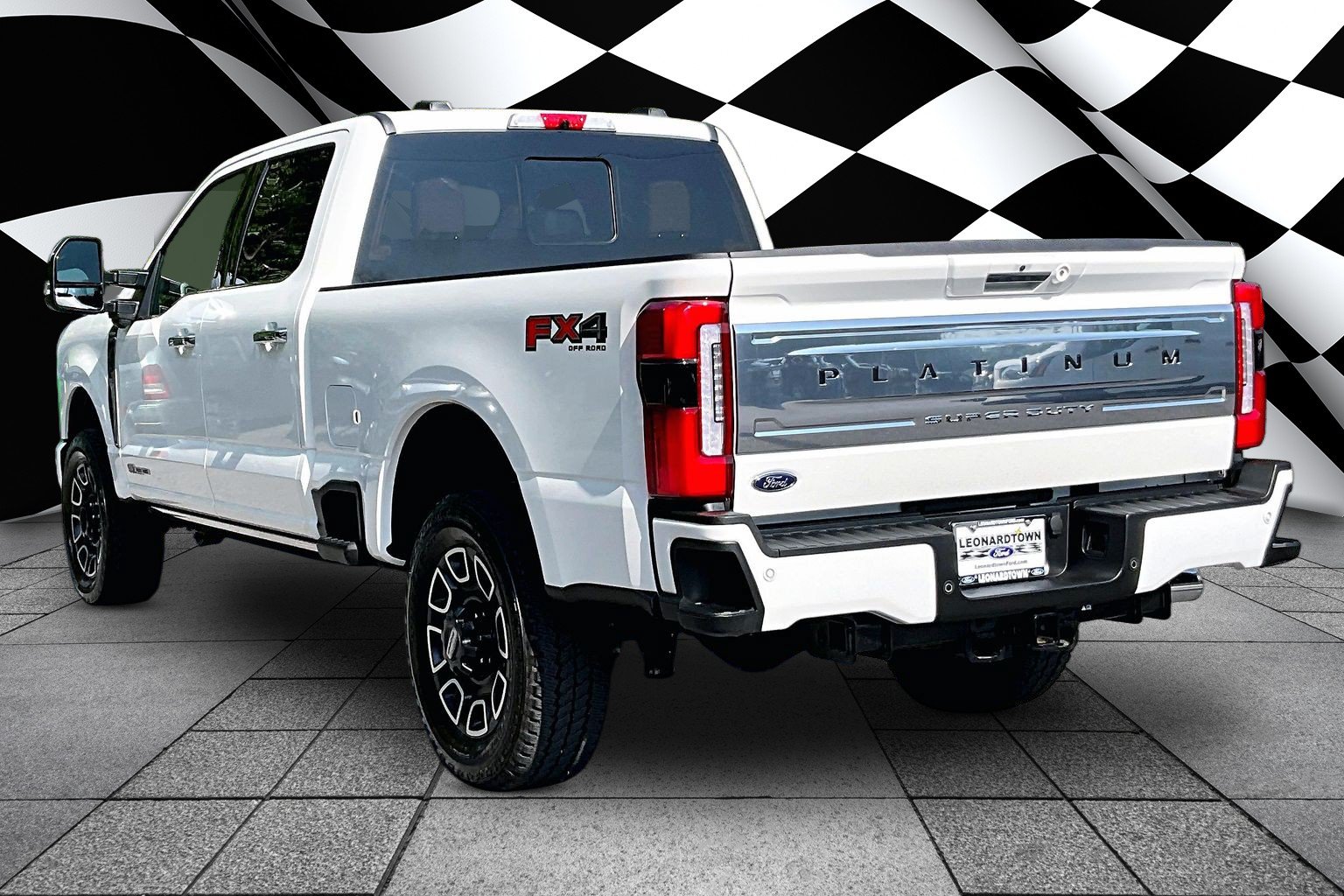 Used 2024 Ford F350 Platinum AWD/4WD image 12