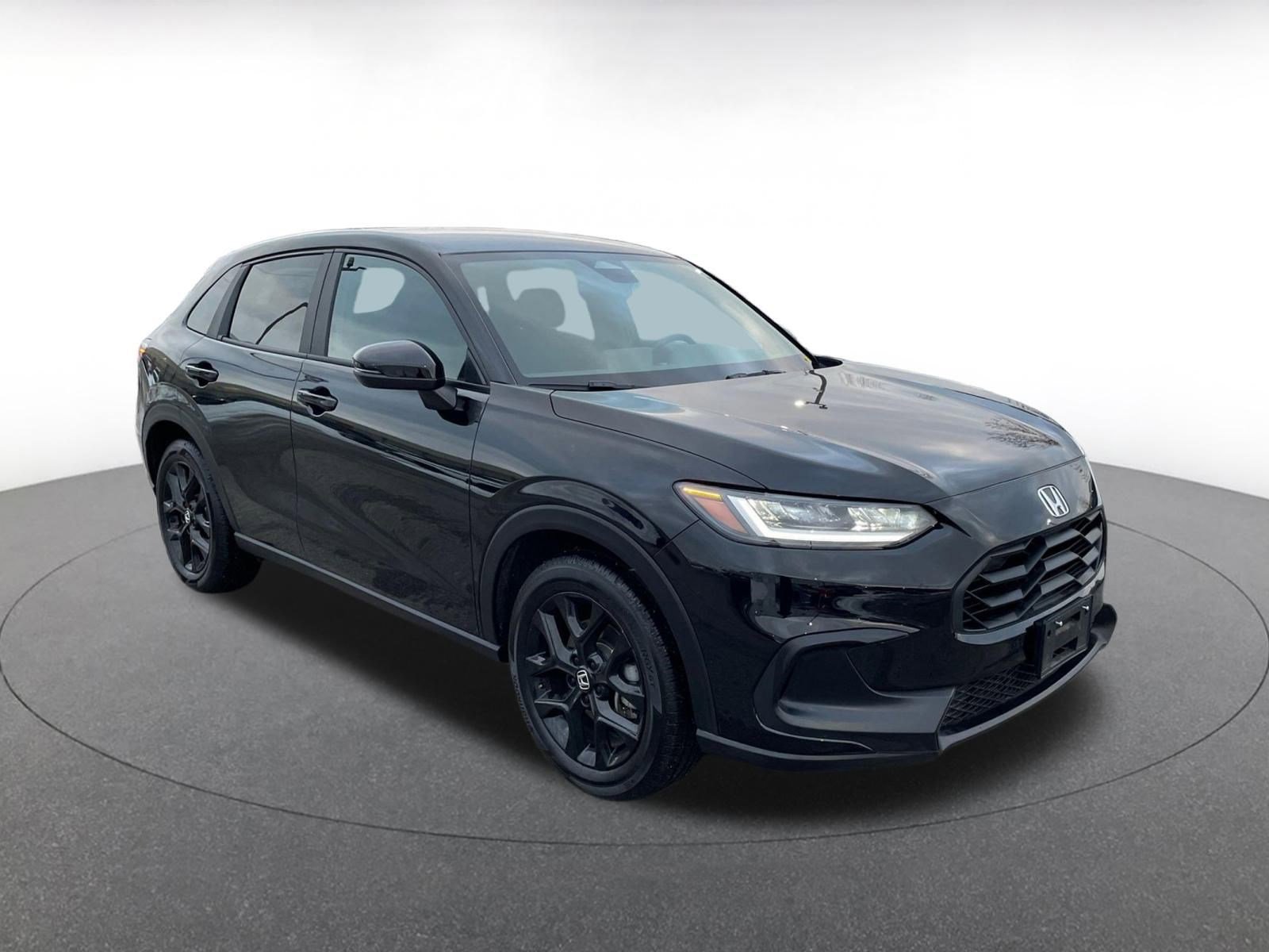 Used 2025 Honda HR-V Sport image 1