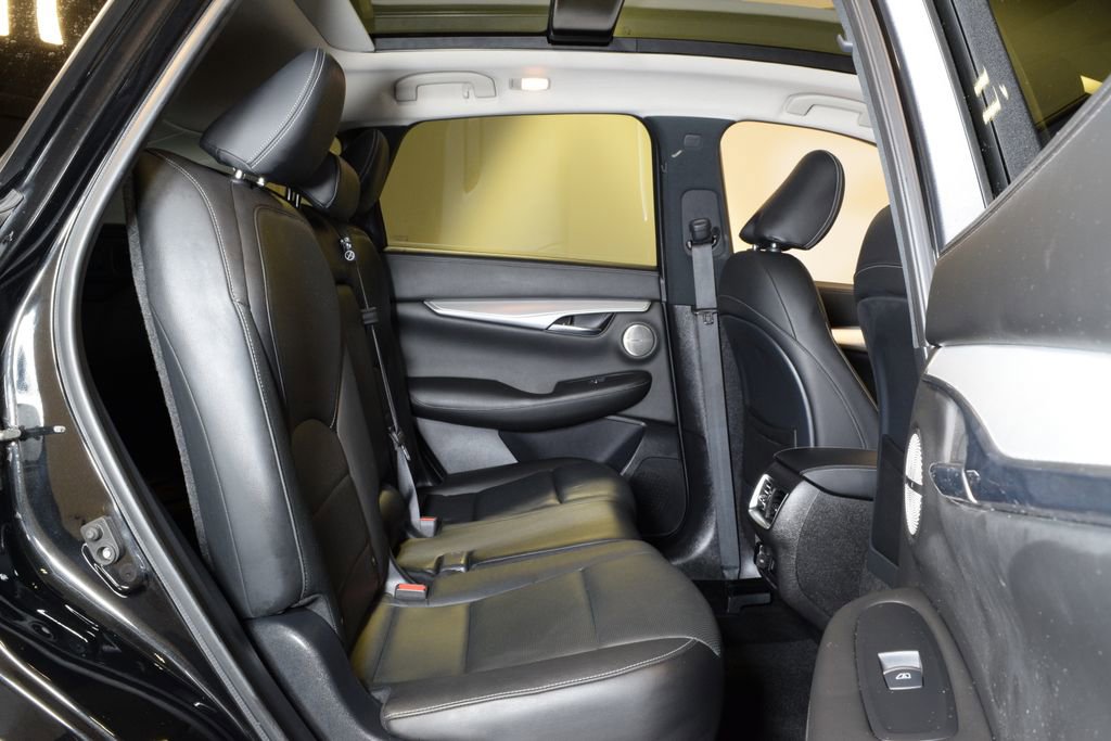 Used 2019 INFINITI QX50 Essential w/ Premium Heat Package AWD/4WD image 29