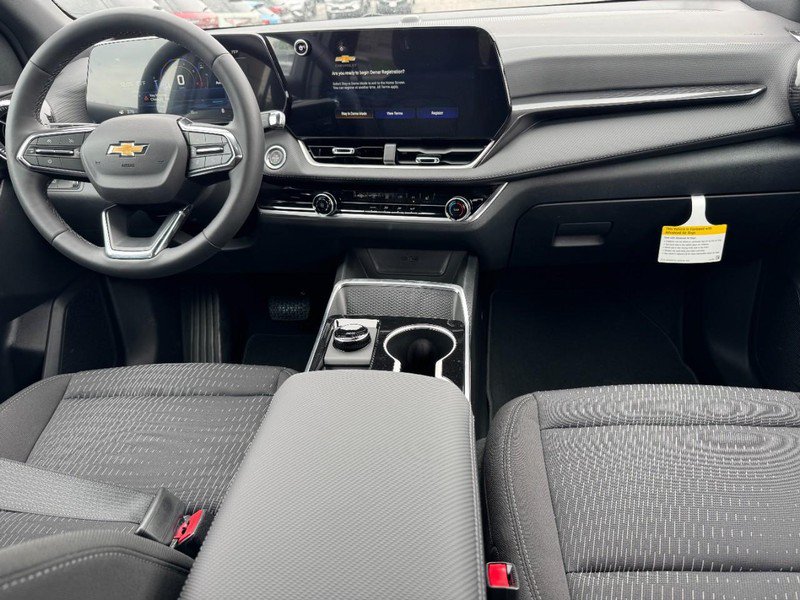New 2026 Chevrolet Equinox LT w/ Safety and Technology Package FWD image 6