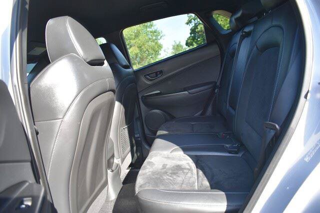 Used 2022 Hyundai Kona N FWD image 21