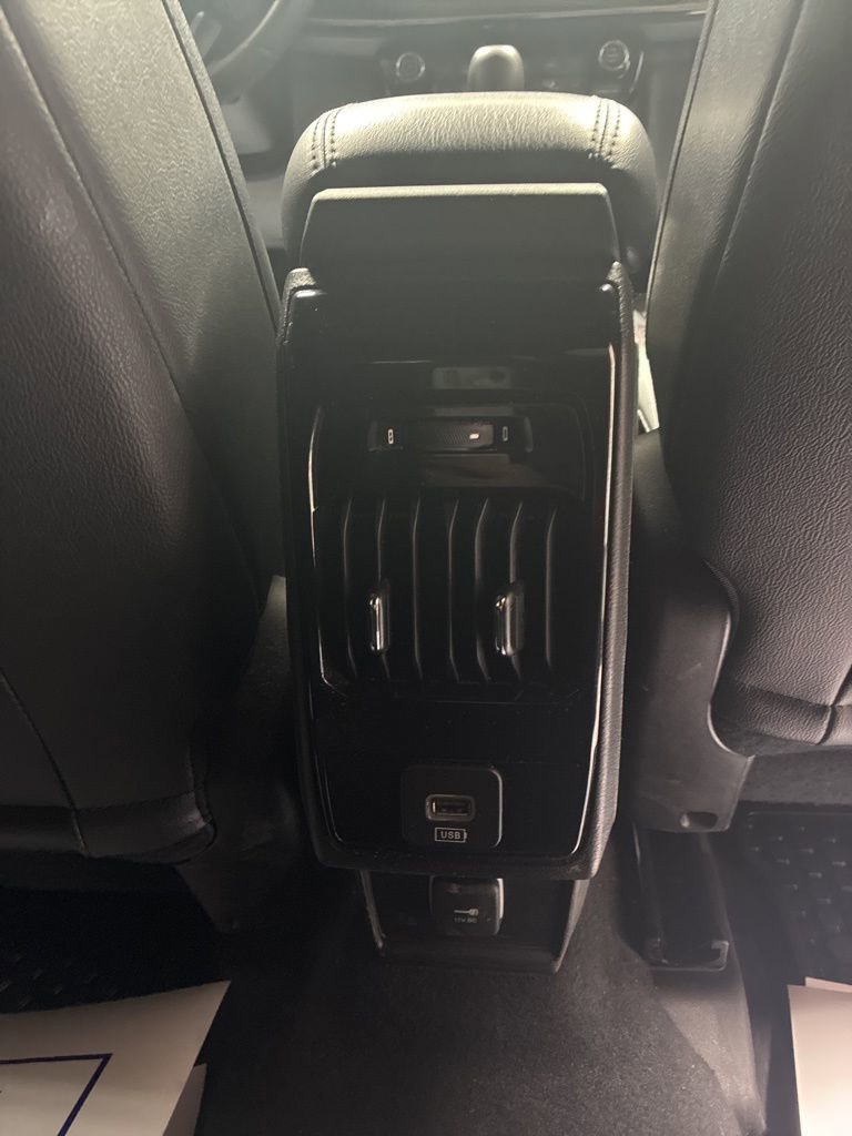 Used 2025 Jeep Compass Trailhawk image 25