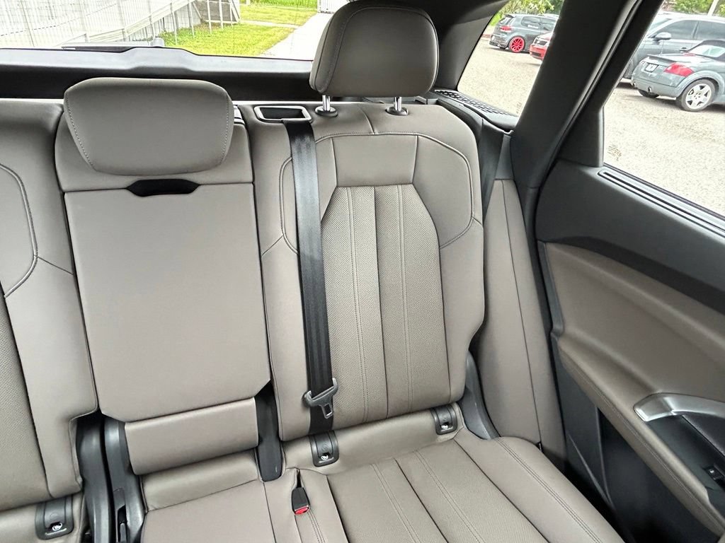 Used 2025 Audi Q5 Premium Plus AWD/4WD image 14