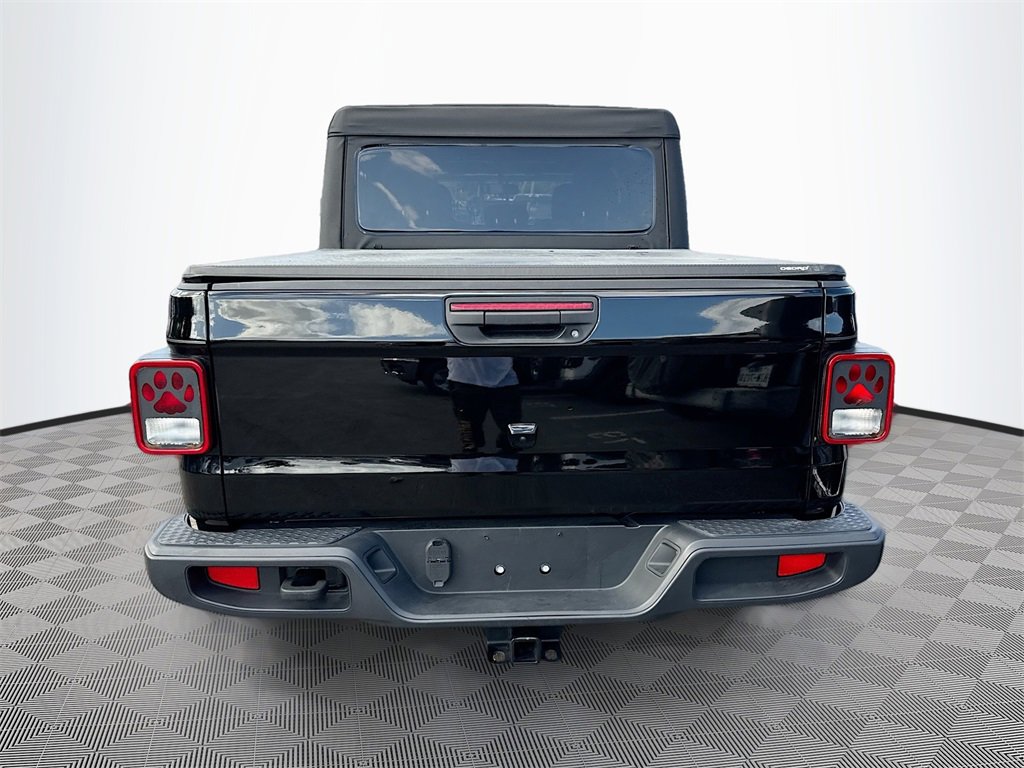 Used 2021 Jeep Gladiator Willys image 7