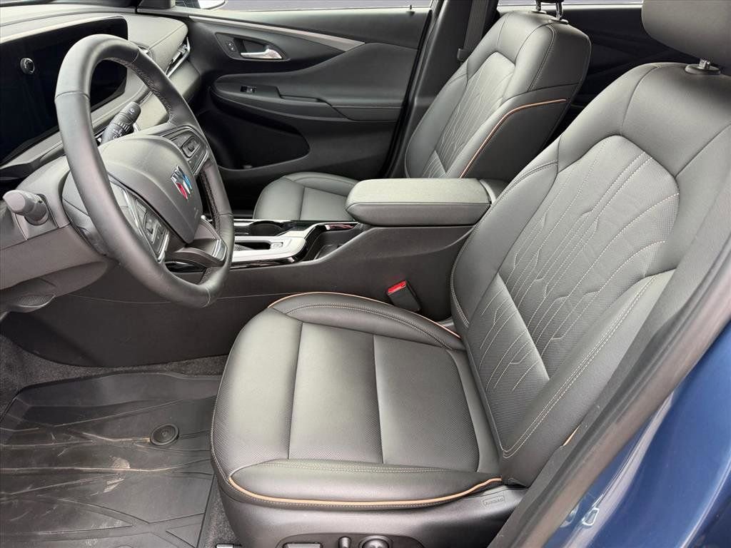 Used 2025 Buick Envista Avenir image 11