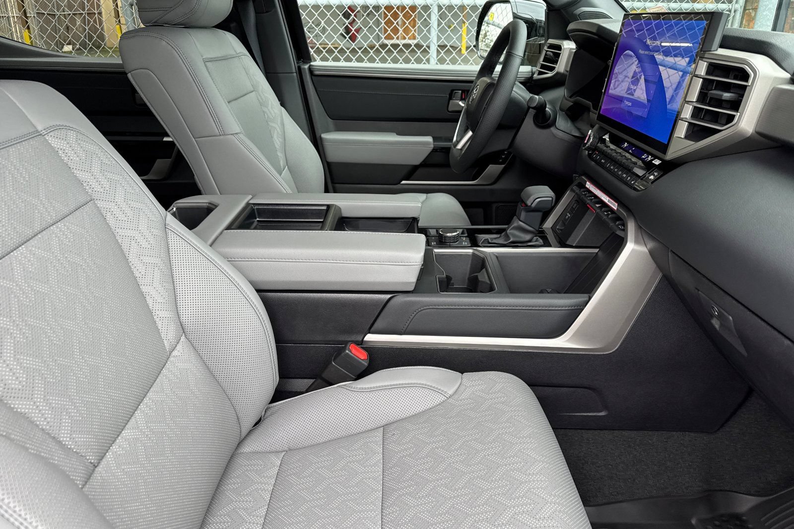 New 2025 Toyota Tundra Limited AWD/4WD image 15