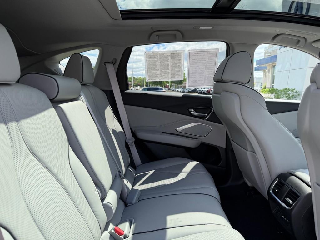 Certified 2024 Acura RDX SH-AWD w/ Advance Package image 10
