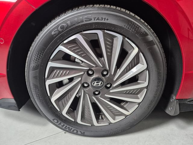 Used 2025 Hyundai Sonata Limited FWD image 10