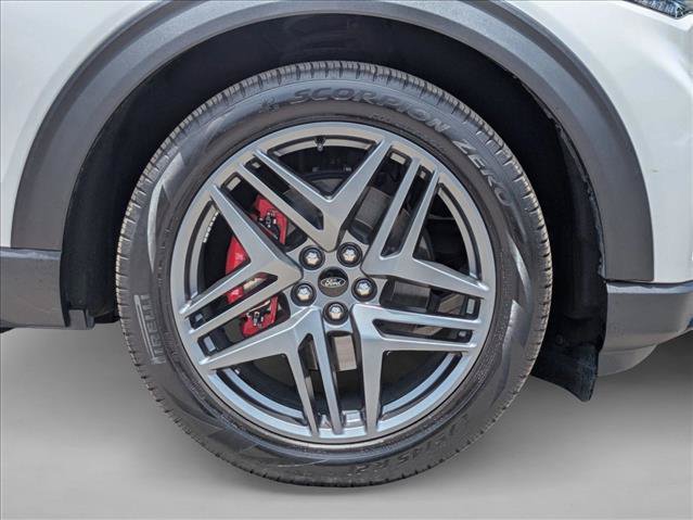 Used 2025 Ford Explorer ST AWD/4WD image 24