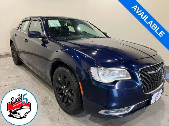Used 2016 Chrysler 300 Limited w/ Driver Convenience Group AWD/4WD image 1