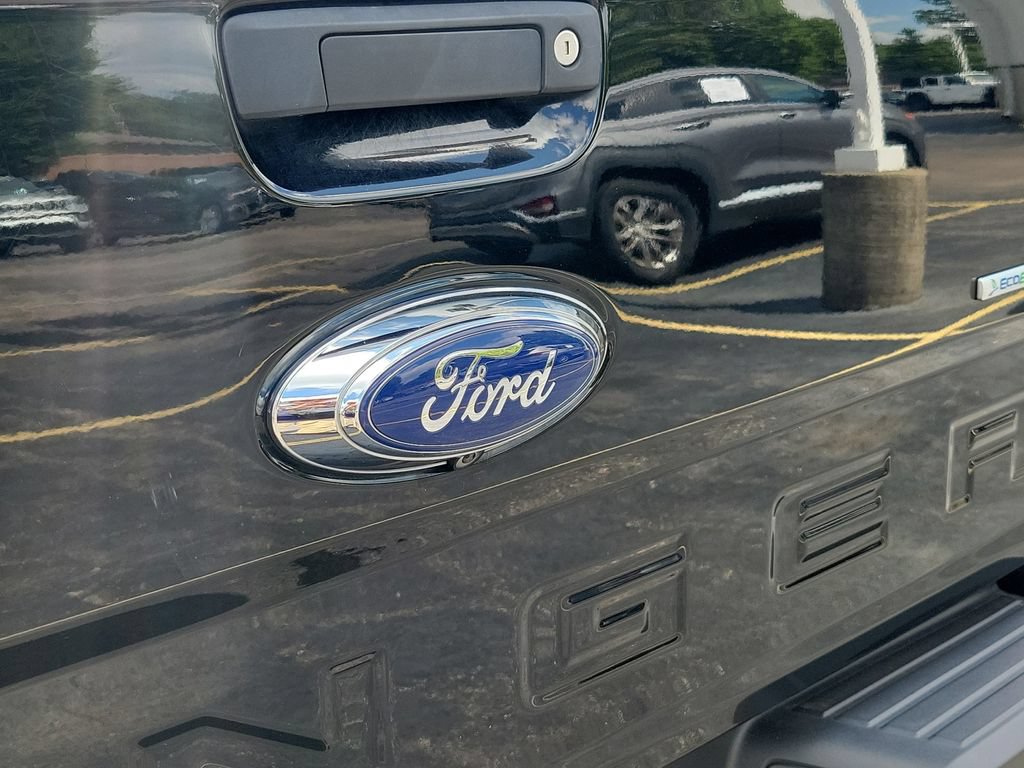 Used 2019 Ford Ranger XLT w/ Equipment Group 302A Luxury AWD/4WD image 11