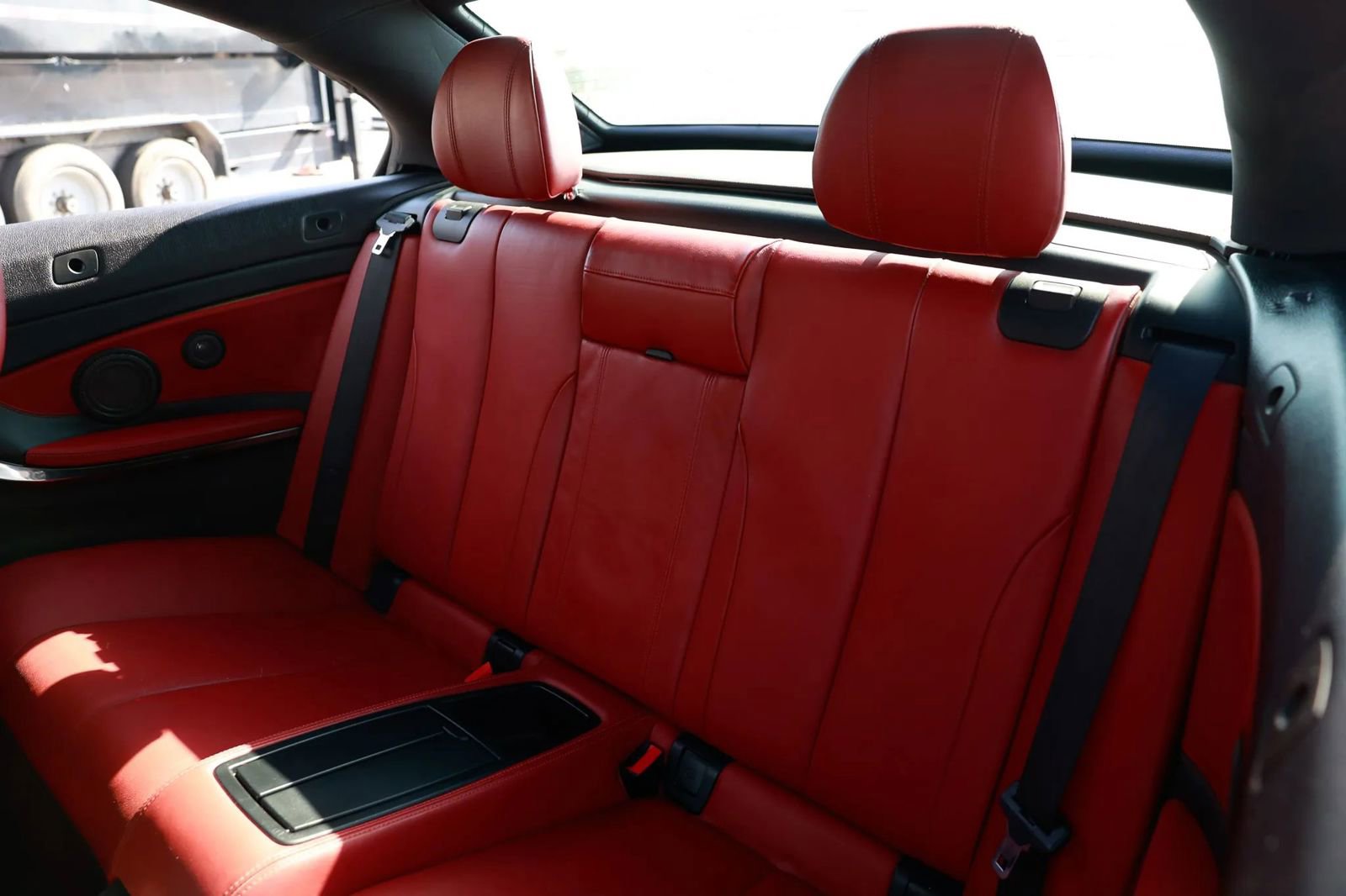 Used 2015 BMW M4 Convertible image 15