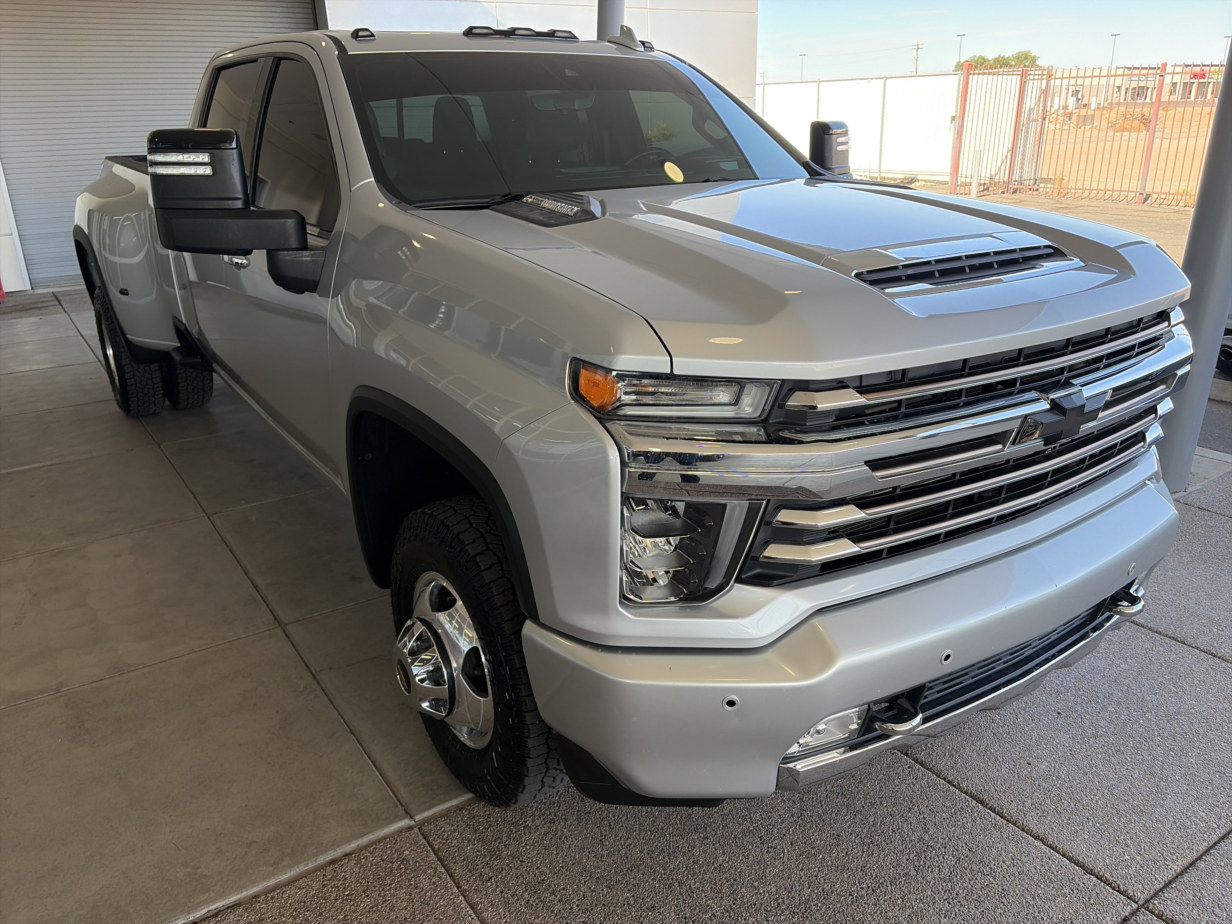 Used 2021 Chevrolet Silverado 3500 High Country AWD/4WD image 3