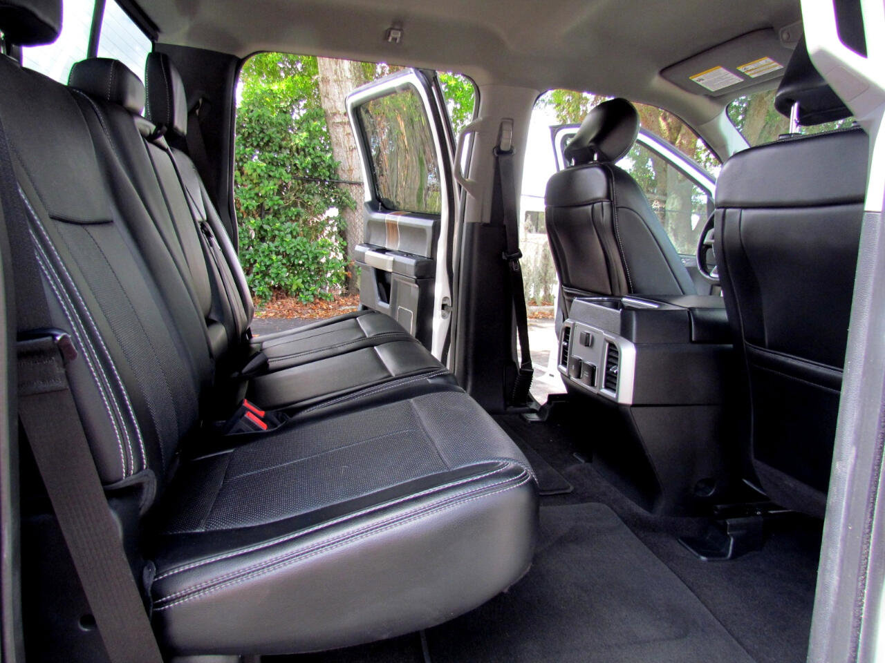 Used 2018 Ford F150 Lariat w/ Trailer Tow Package image 23