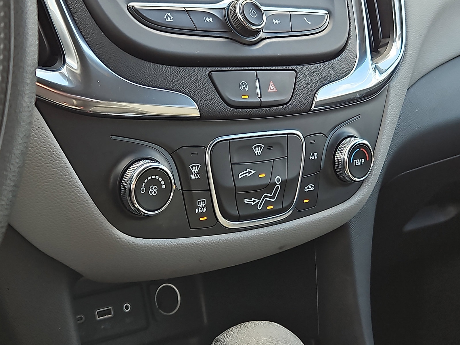 Used 2023 Chevrolet Equinox LS w/ LS Convenience Package image 15