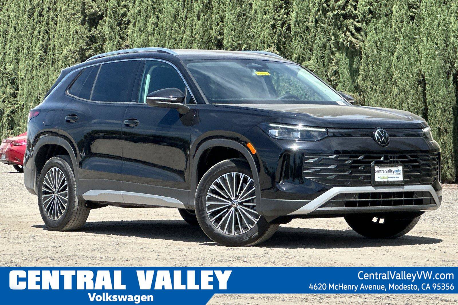 New 2026 Volkswagen Tiguan S AWD/4WD image 1