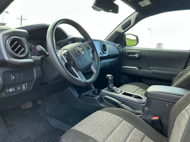 Used 2022 Toyota Tacoma 4x4 Double Cab image 11