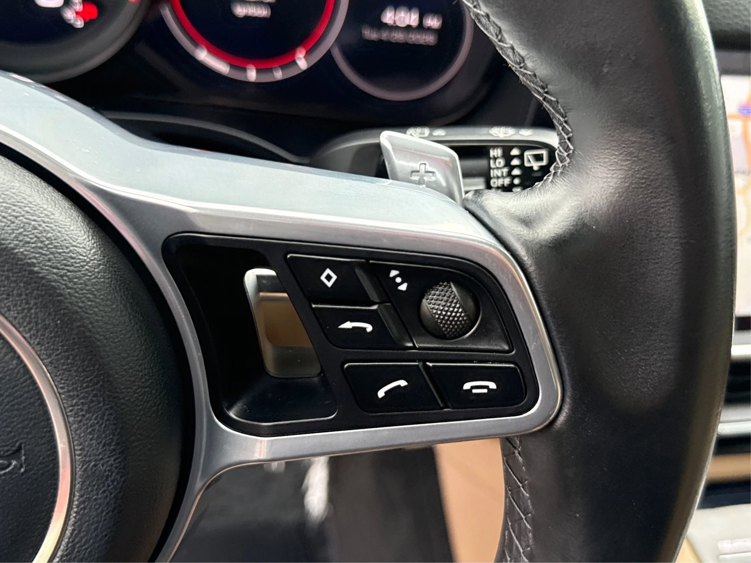 Used 2019 Porsche Cayenne AWD/4WD image 38