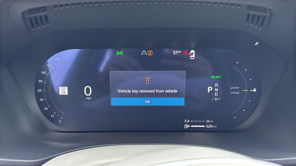 New 2027 Volvo XC60 T8 Ultra AWD/4WD image 17
