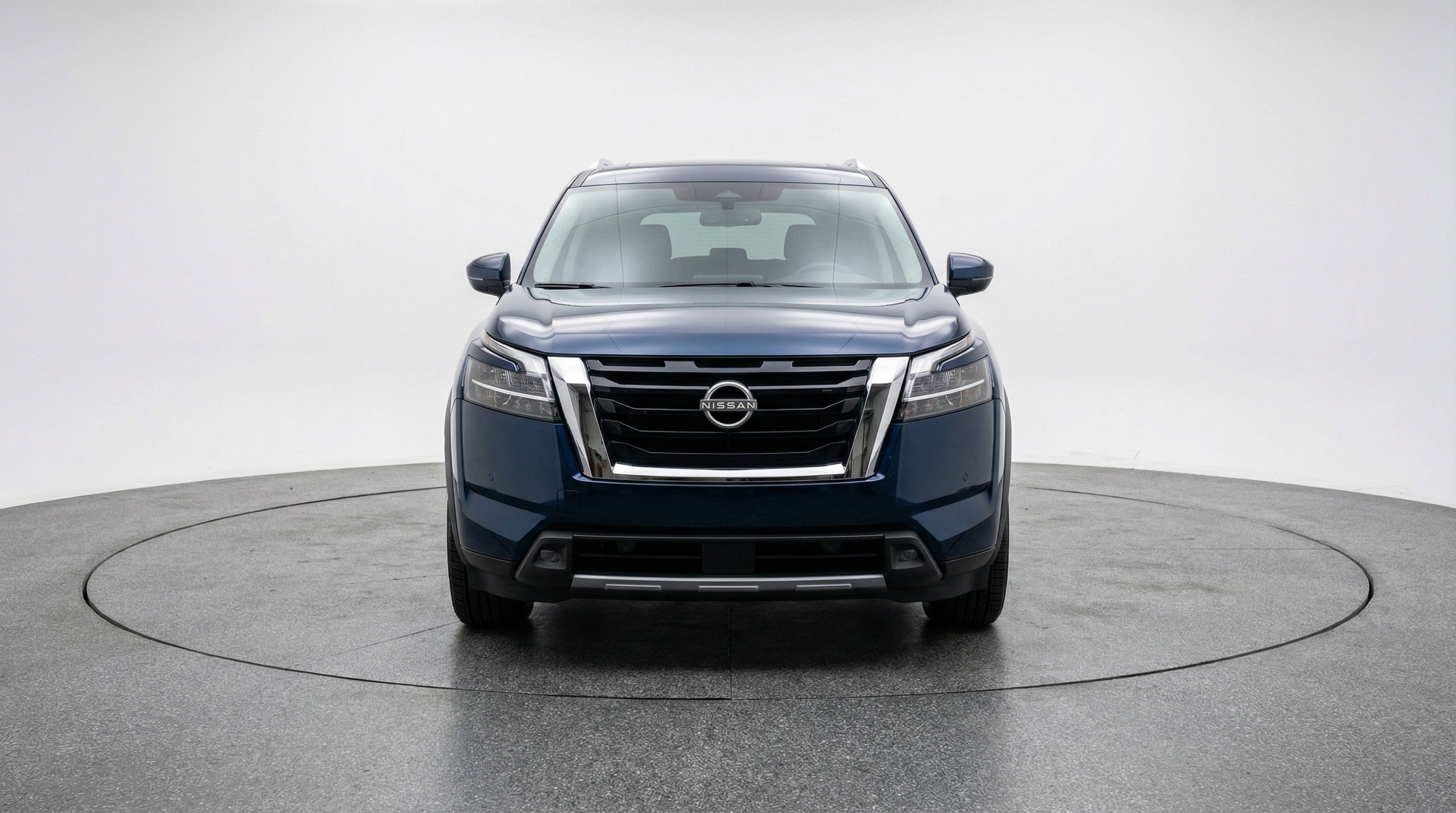 Used 2025 Nissan Pathfinder SV AWD/4WD image 2