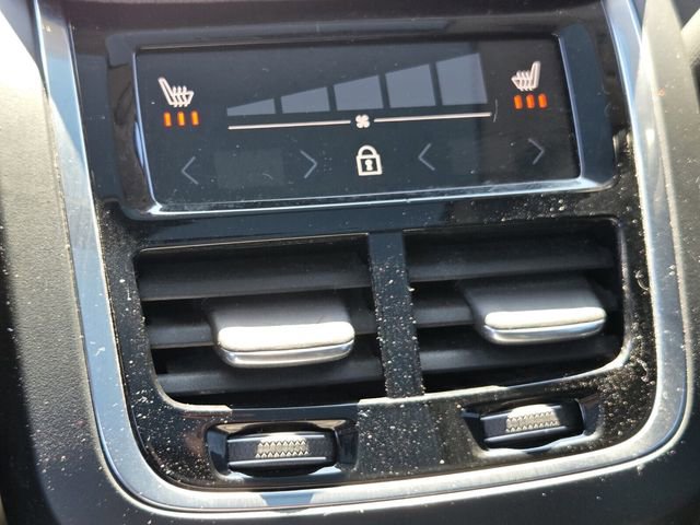 Used 2019 Volvo XC90 T5 Momentum w/ Protection Package Premier image 9