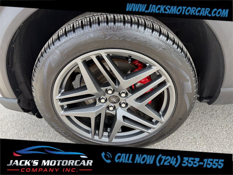 Used 2025 Ford Explorer ST-Line w/ ST-Line Street Pack AWD/4WD image 28