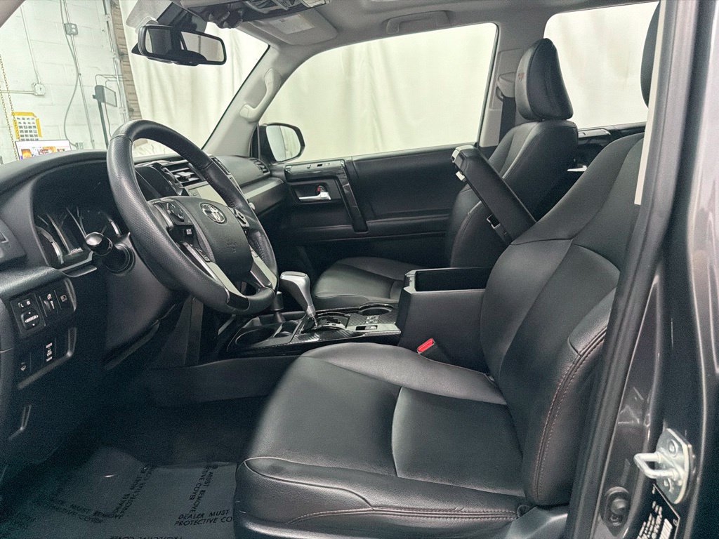 Used 2021 Toyota 4Runner TRD Off-Road Premium w/ Moonroof Package AWD/4WD image 13
