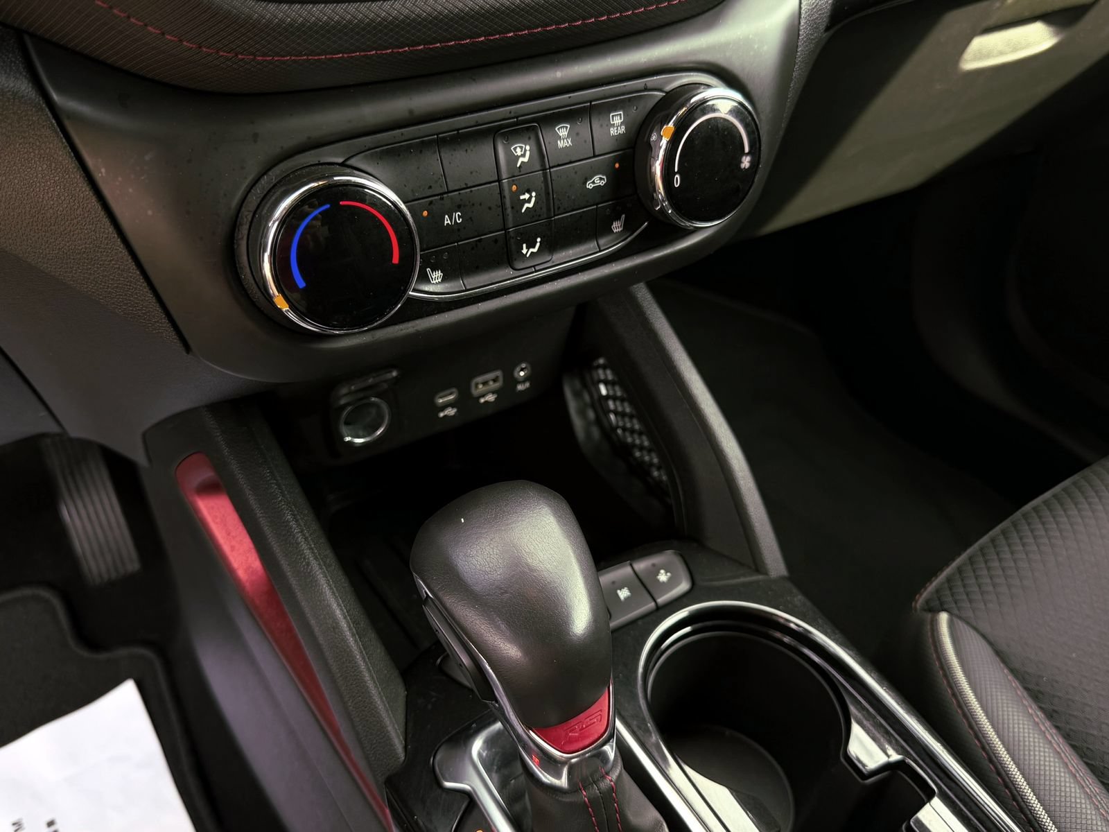 Used 2022 Chevrolet TrailBlazer RS FWD image 17