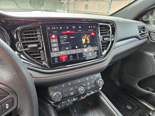 Used 2025 Dodge Durango GT image 11