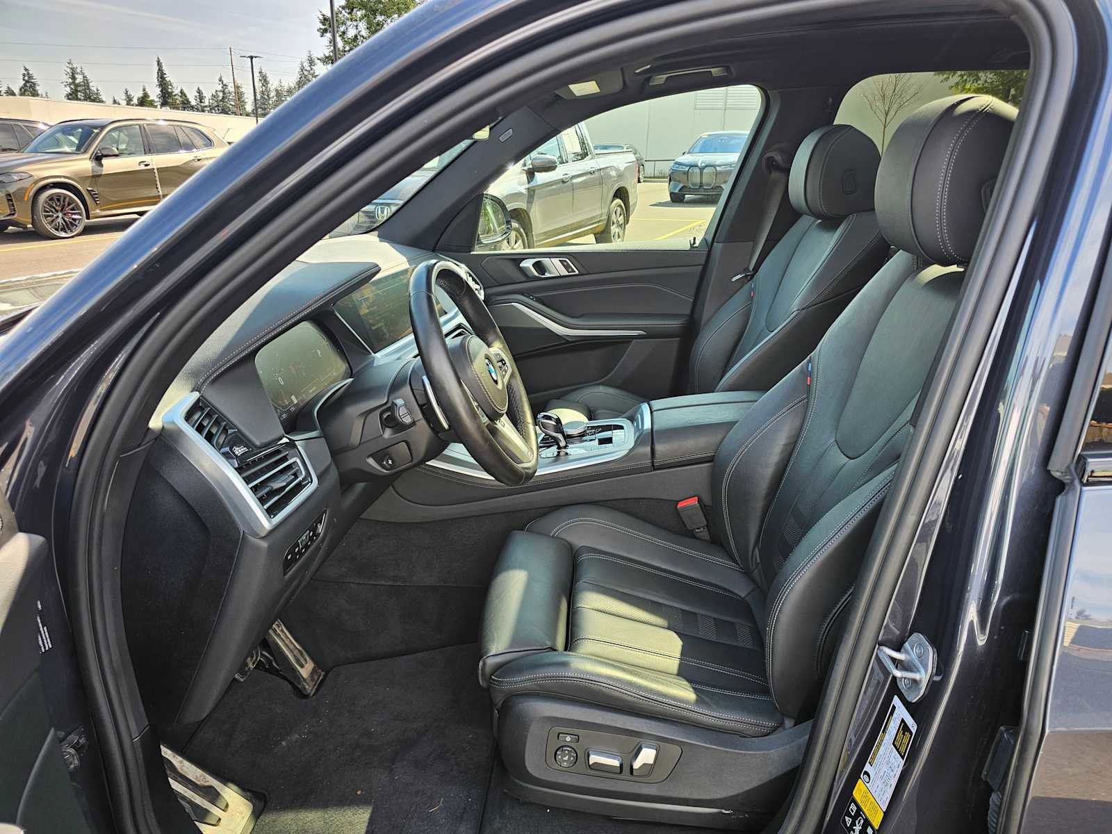 Used 2021 BMW X5 xDrive40i w/ M Sport Package image 20