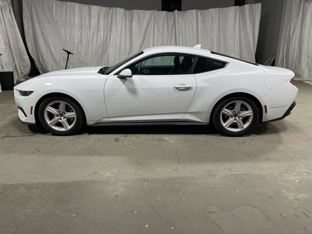 Used 2026 Ford Mustang Premium RWD image 4