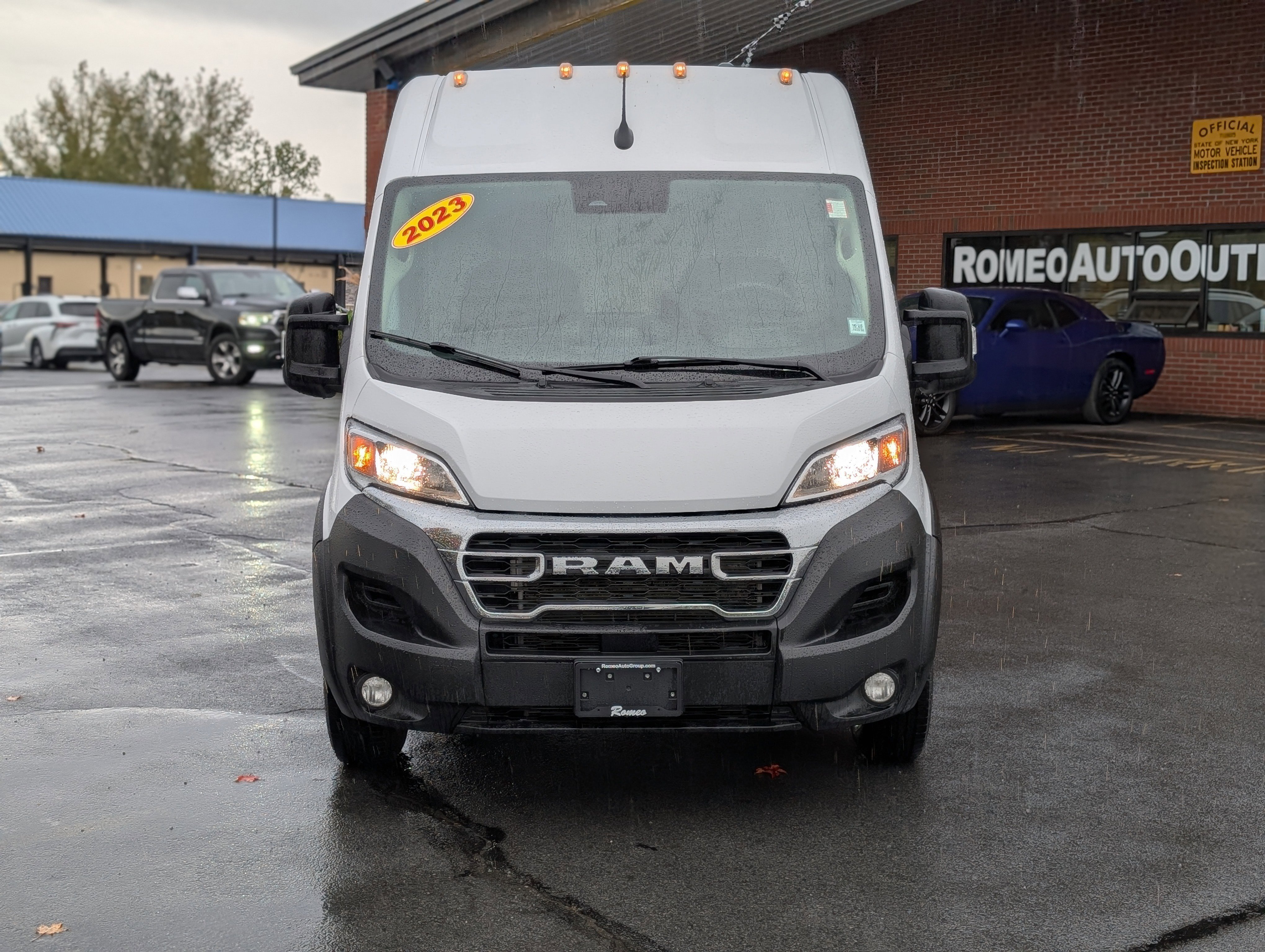 Used 2023 RAM ProMaster 2500 w/ Premium Appearance Group image 13