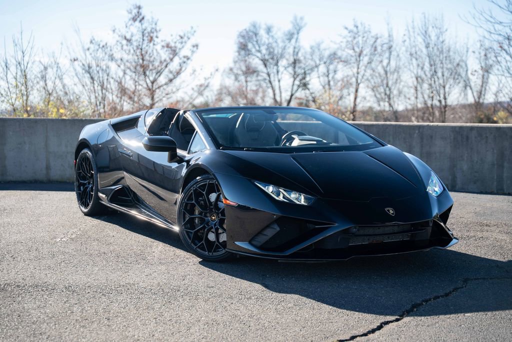 Used 2021 Lamborghini Huracan EVO RWD image 4