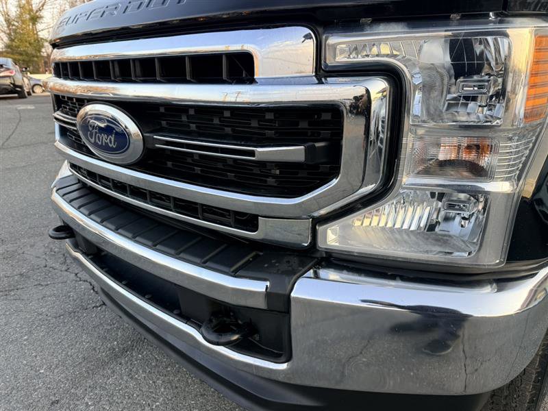Used 2022 Ford F350 XL w/ Power Equipment Group image 9