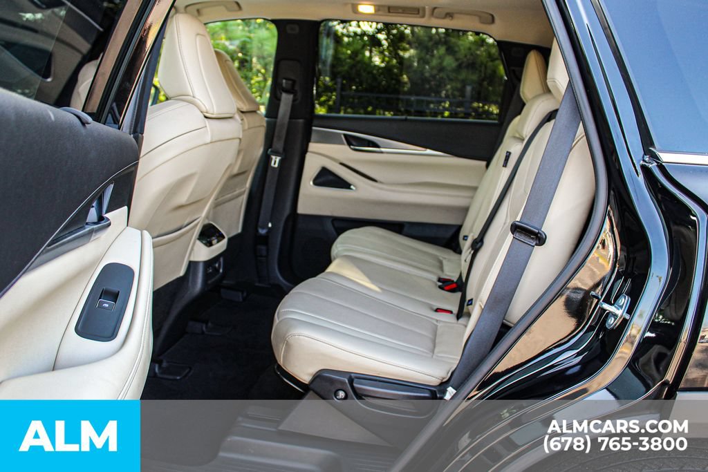 Used 2023 INFINITI QX60 Luxe w/ Performance Audio Package FWD image 11