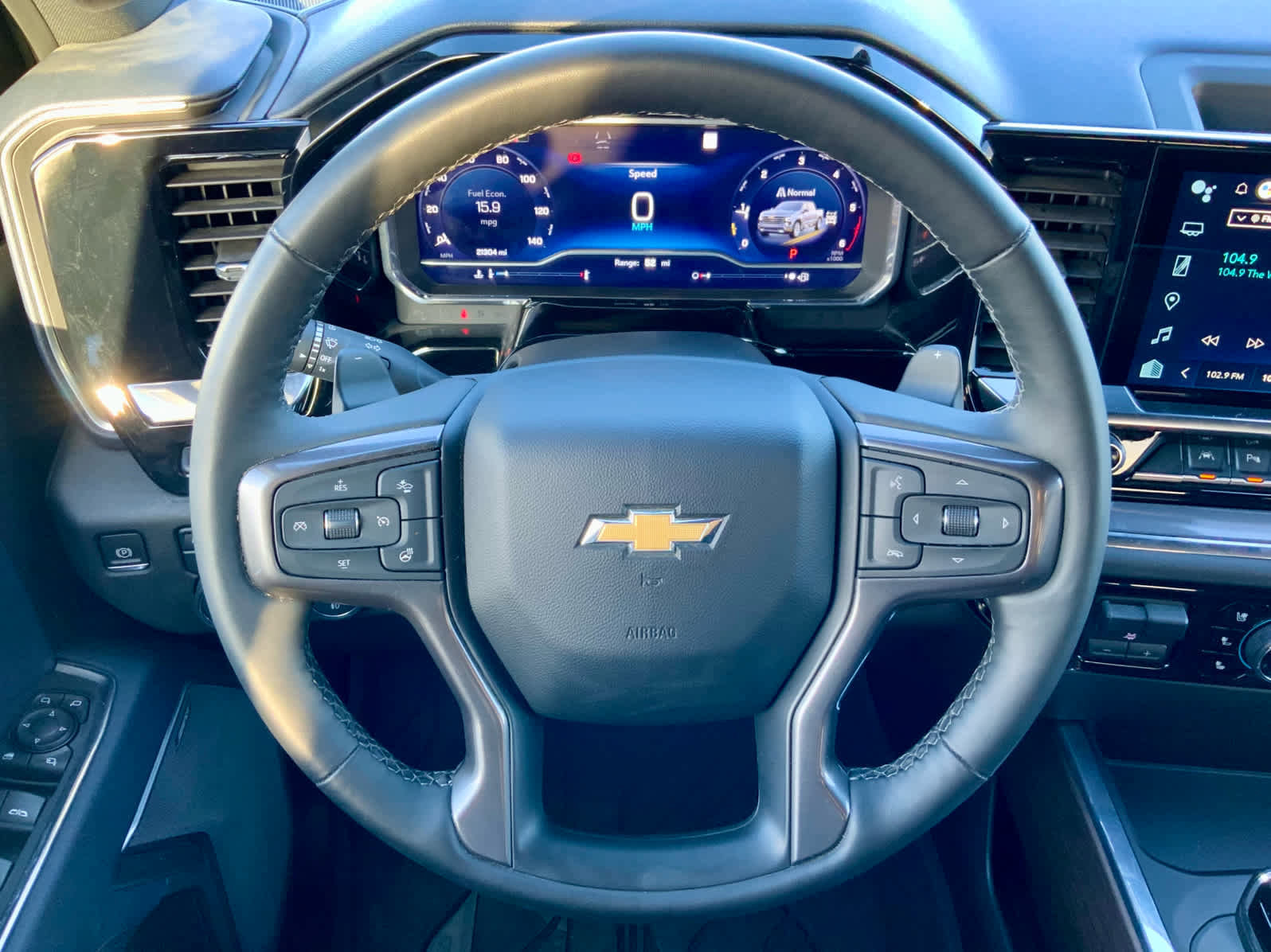 Used 2024 Chevrolet Silverado 1500 High Country w/ Technology Package image 41