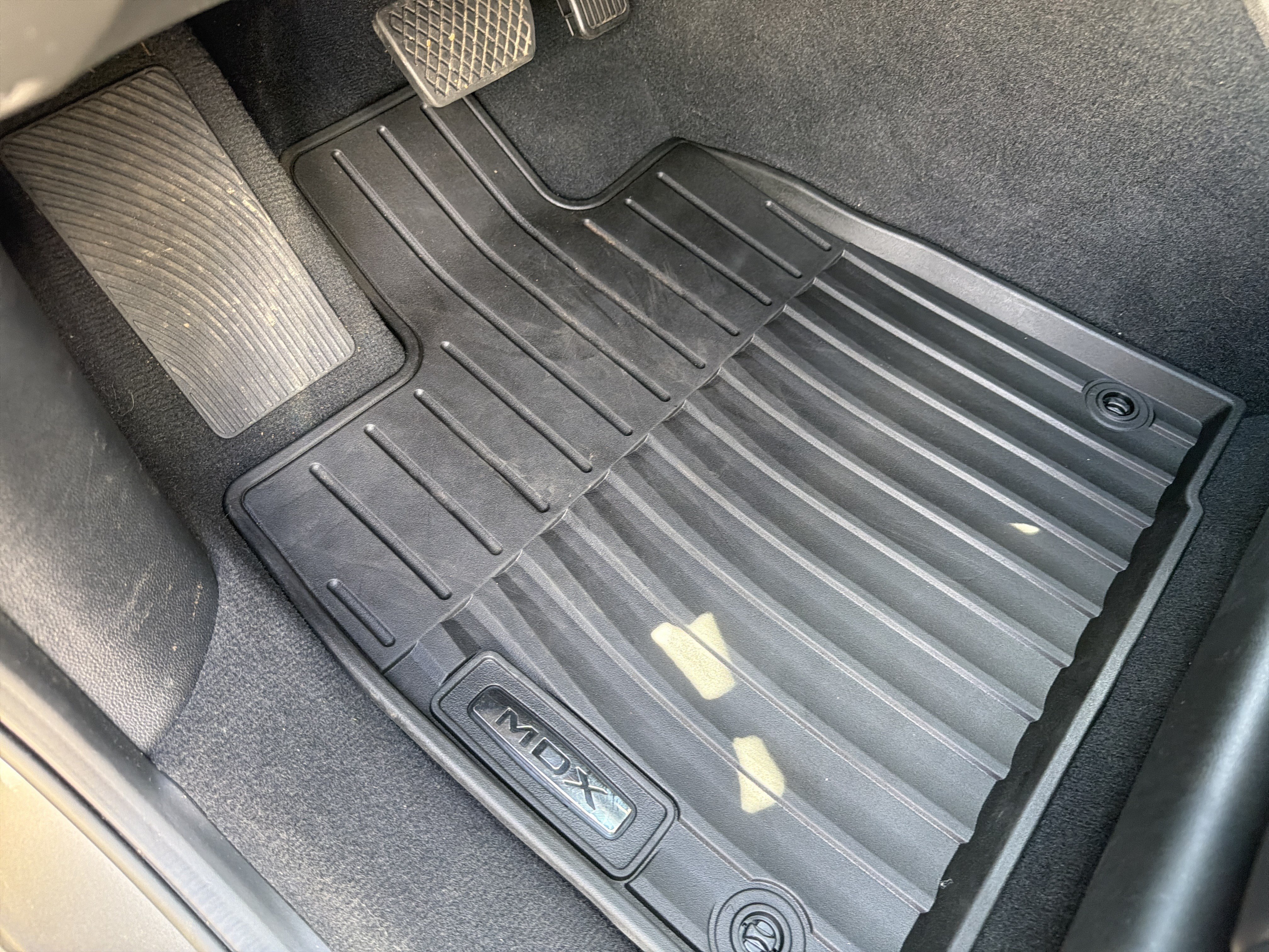 Certified 2026 Acura MDX w/ Technology Package FWD image 17