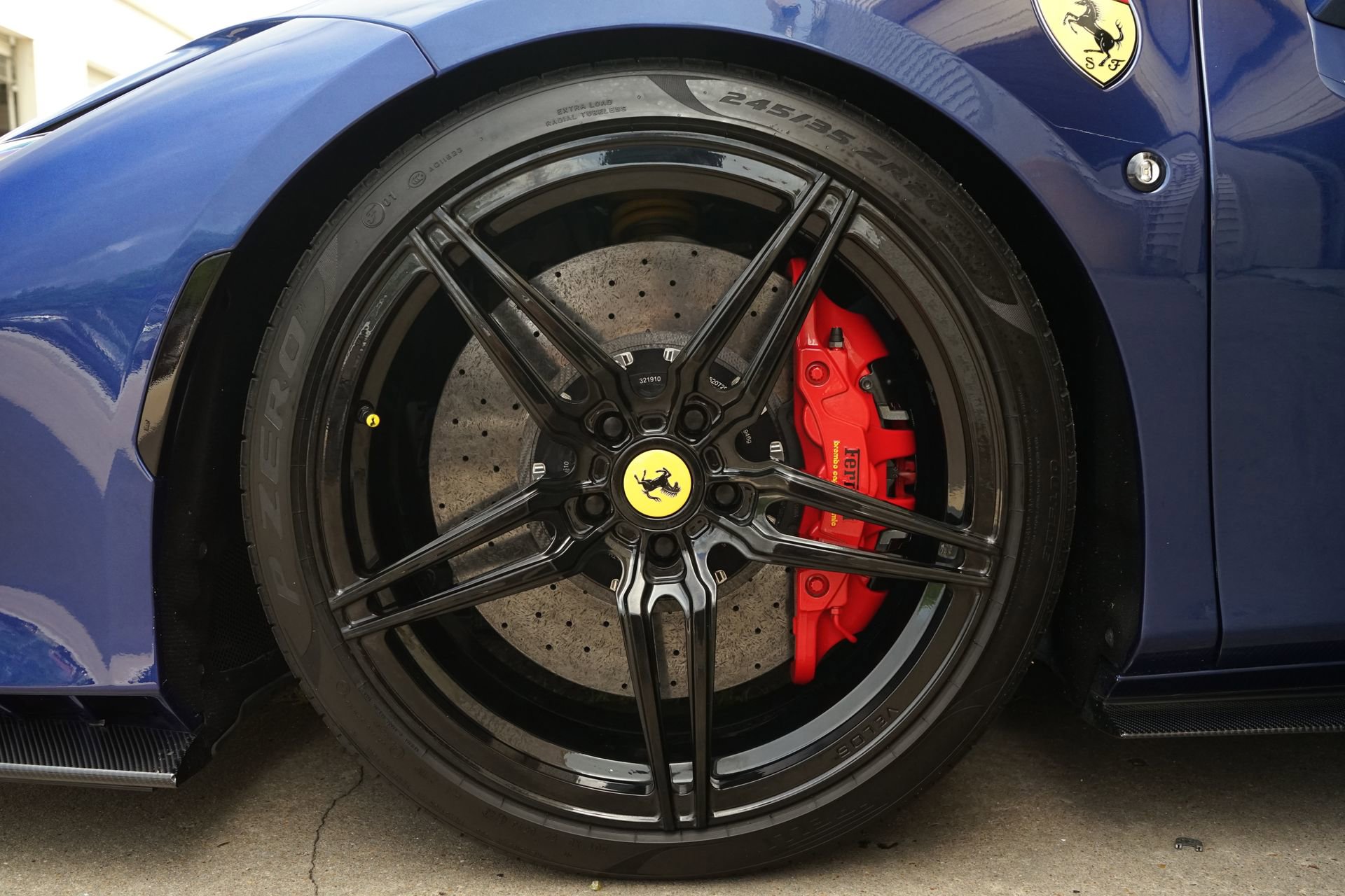 Used 2020 Ferrari F8 Tributo image 33