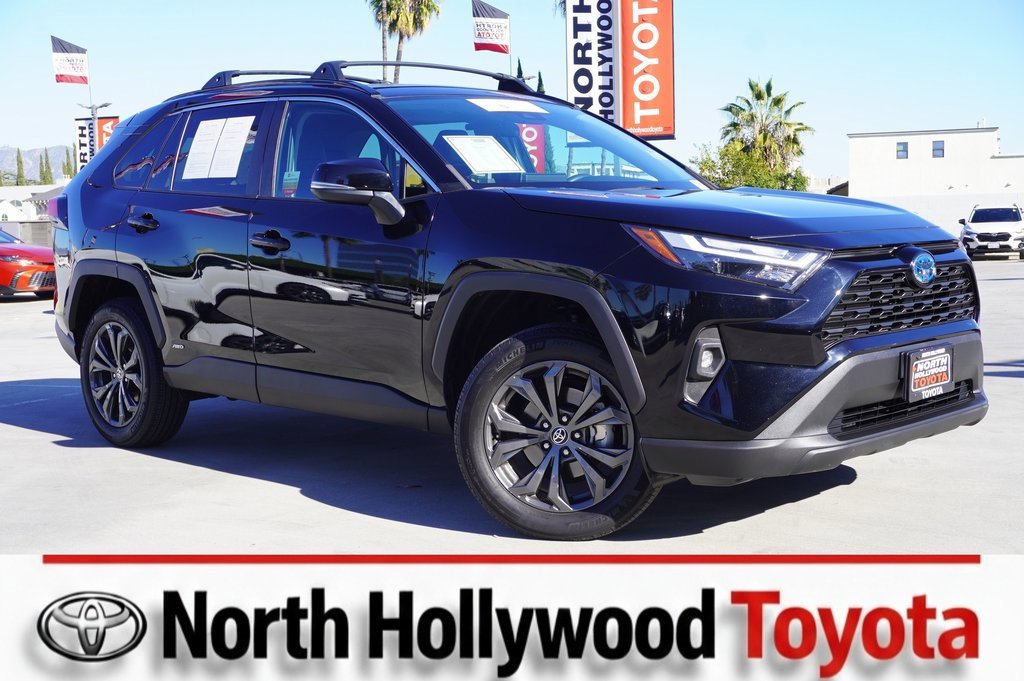 Certified 2022 Toyota RAV4 XLE Premium image 1