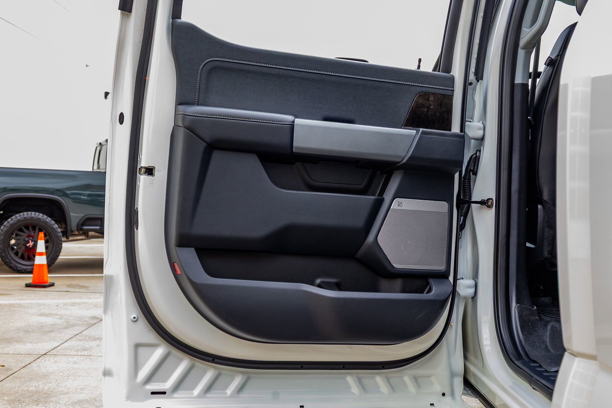 Used 2024 Ford F250 Lariat w/ Lariat Ultimate Package image 38