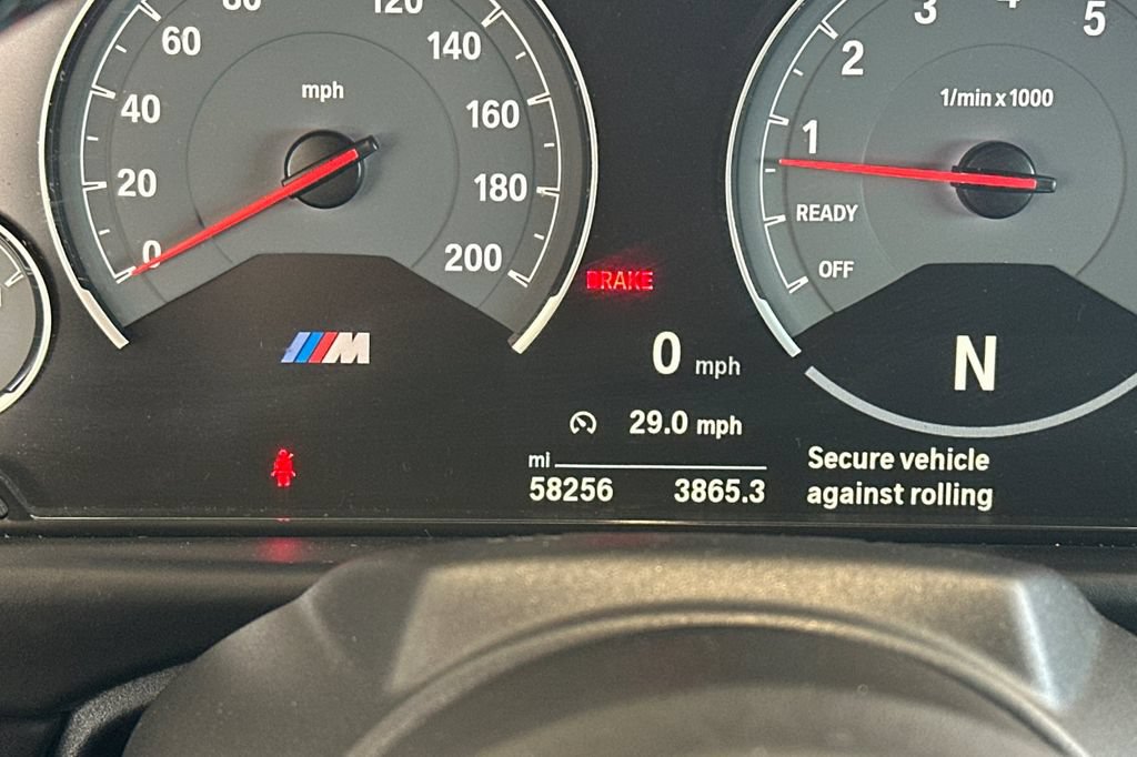 Used 2016 BMW M4 Convertible RWD image 22