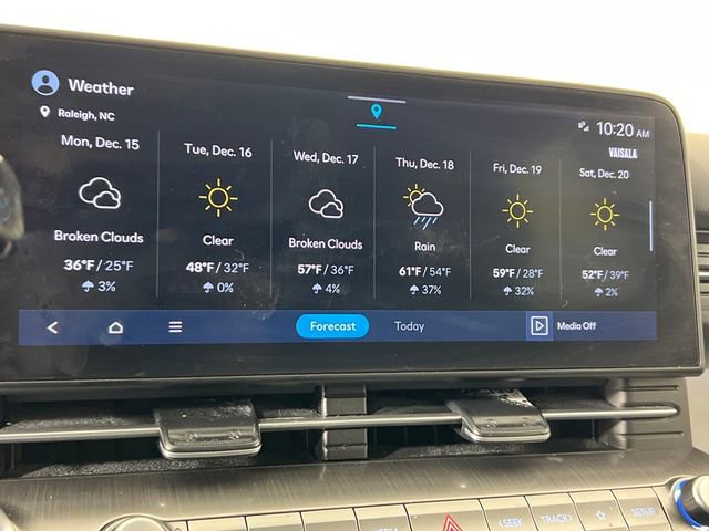 Used 2024 Hyundai Kona Limited image 32