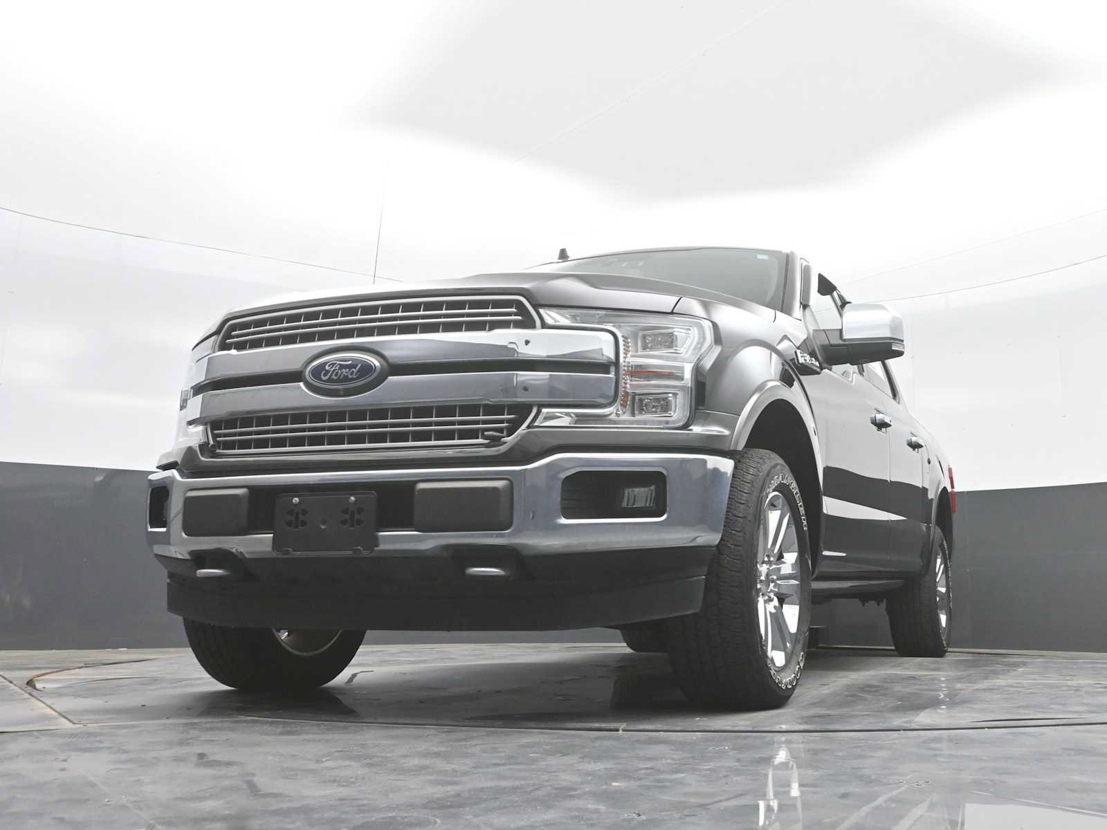 Used 2019 Ford F150 Lariat w/ Equipment Group 502A Luxury AWD/4WD image 30