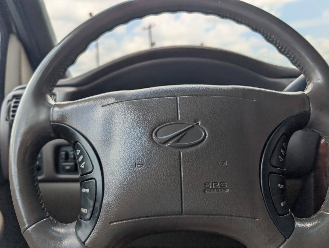 Used 2001 Oldsmobile Silhouette GLS w/ Towing Pkg FWD image 14