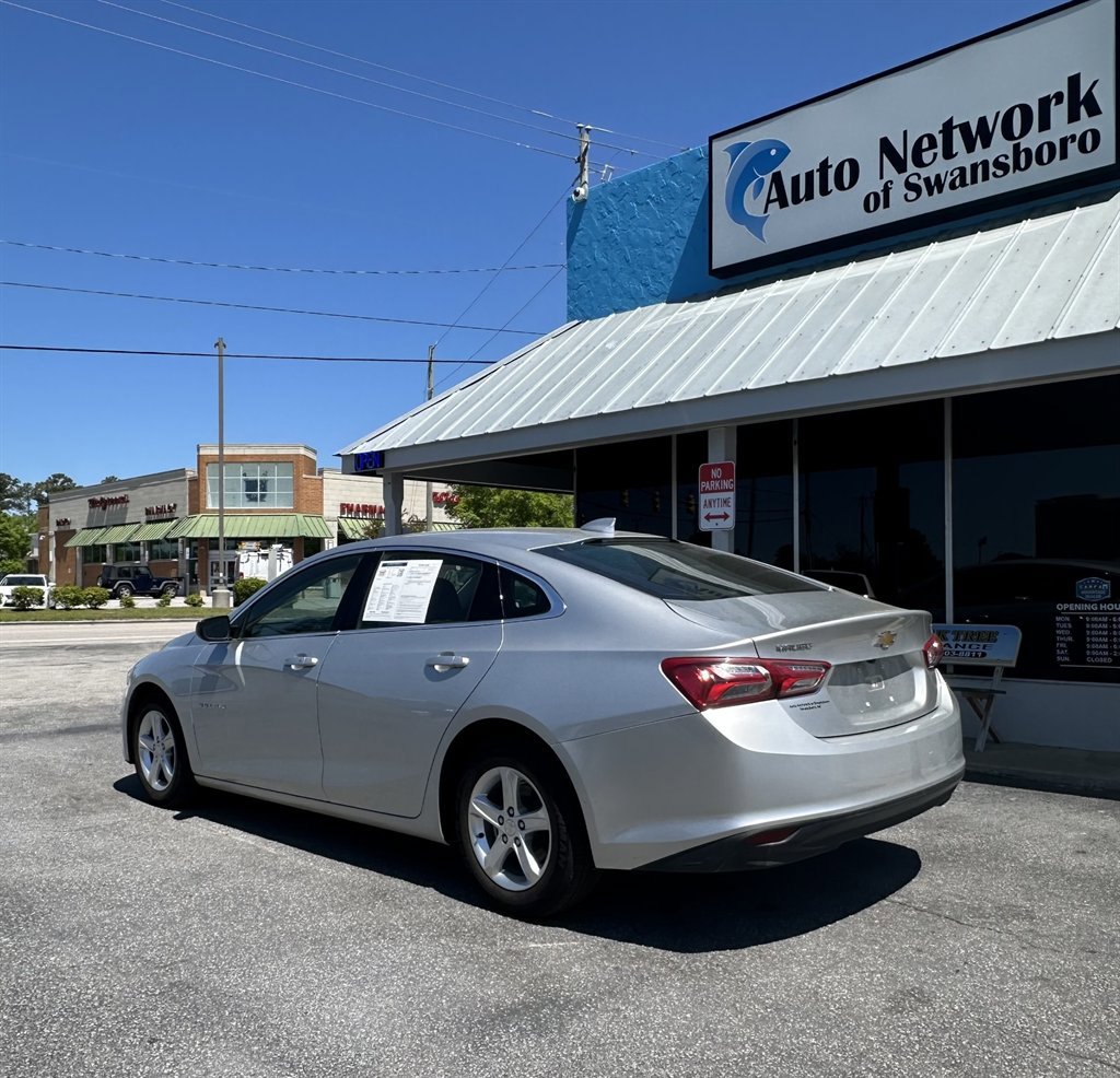 Used 2022 Chevrolet Malibu LT image 6