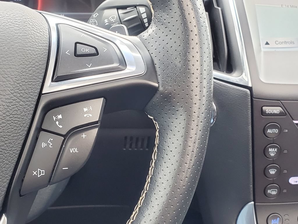 Used 2019 Ford Edge ST w/ Equipment Group 401A AWD/4WD image 16