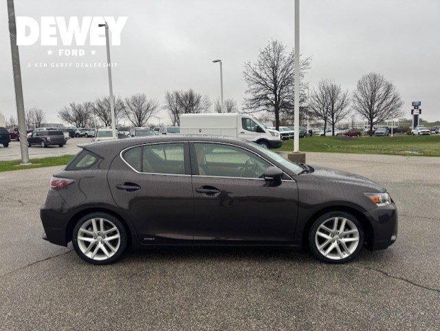 Used 2016 Lexus CT 200h w/ Navigation Package image 9