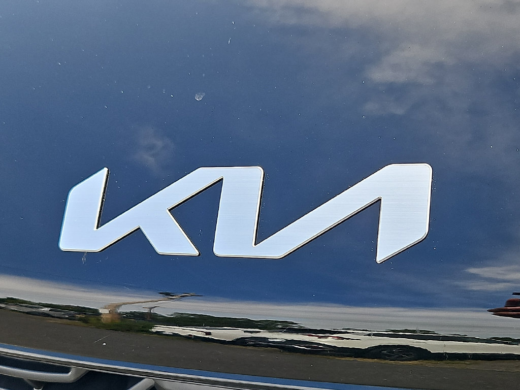 Certified 2026 Kia Sorento LX FWD image 29